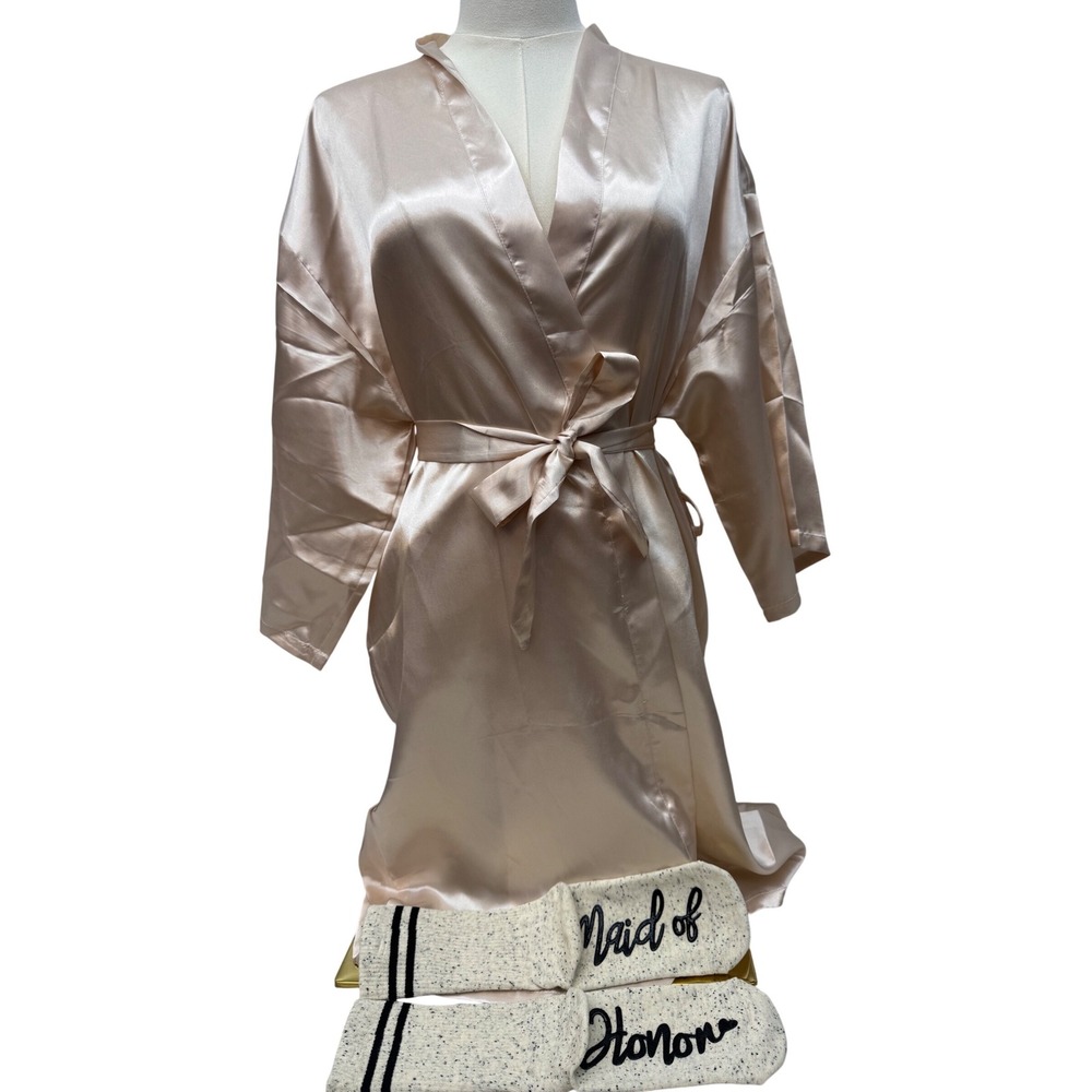NWOT Bridesmaid Satin Robe 2XL & Maid of Honor Socks Bundle